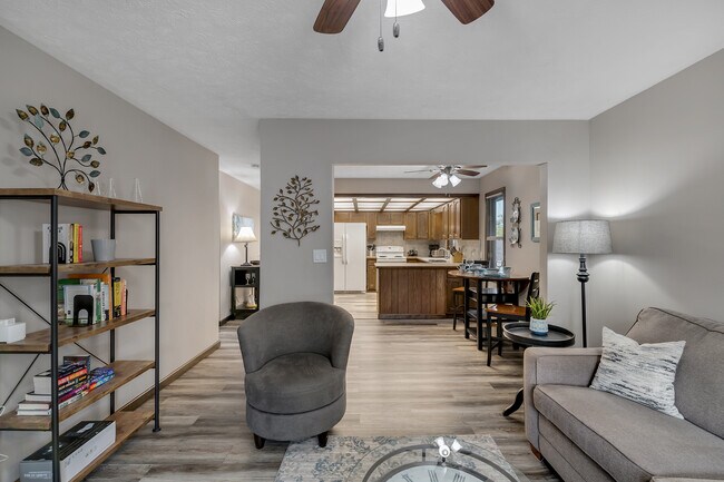 Foto del edificio - 5008 NW Radial Hwy