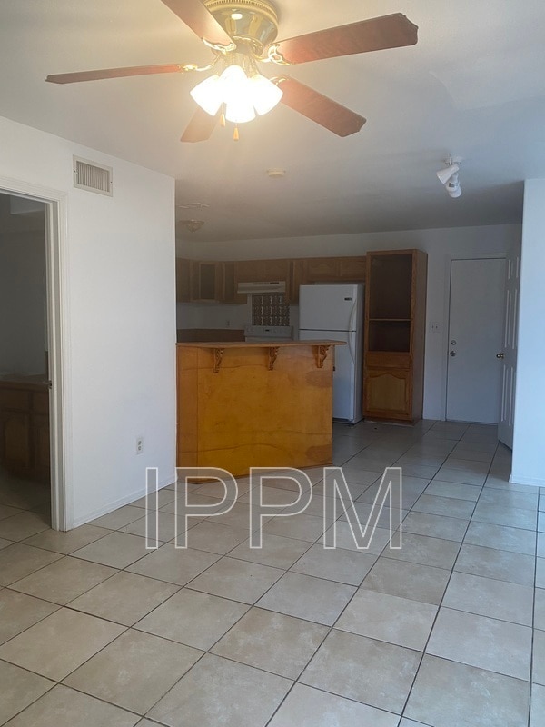 Building Photo - 738 Sonesta Dr