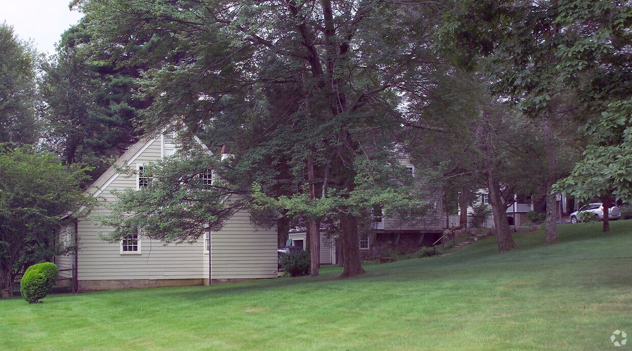 32 Pegan Ln, Dover, MA 02030 Apartments in Dover, MA