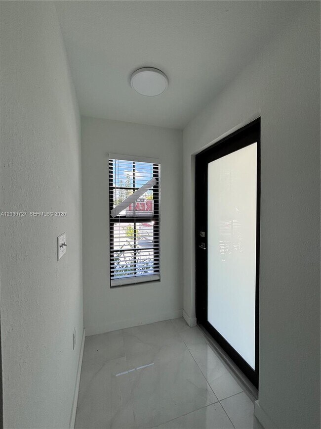 Foto del edificio - 1457 NW 2nd Ave