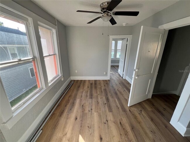 Foto del edificio - 713 Davis St
