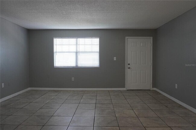 Building Photo - 12401 Oak Cedar Pl
