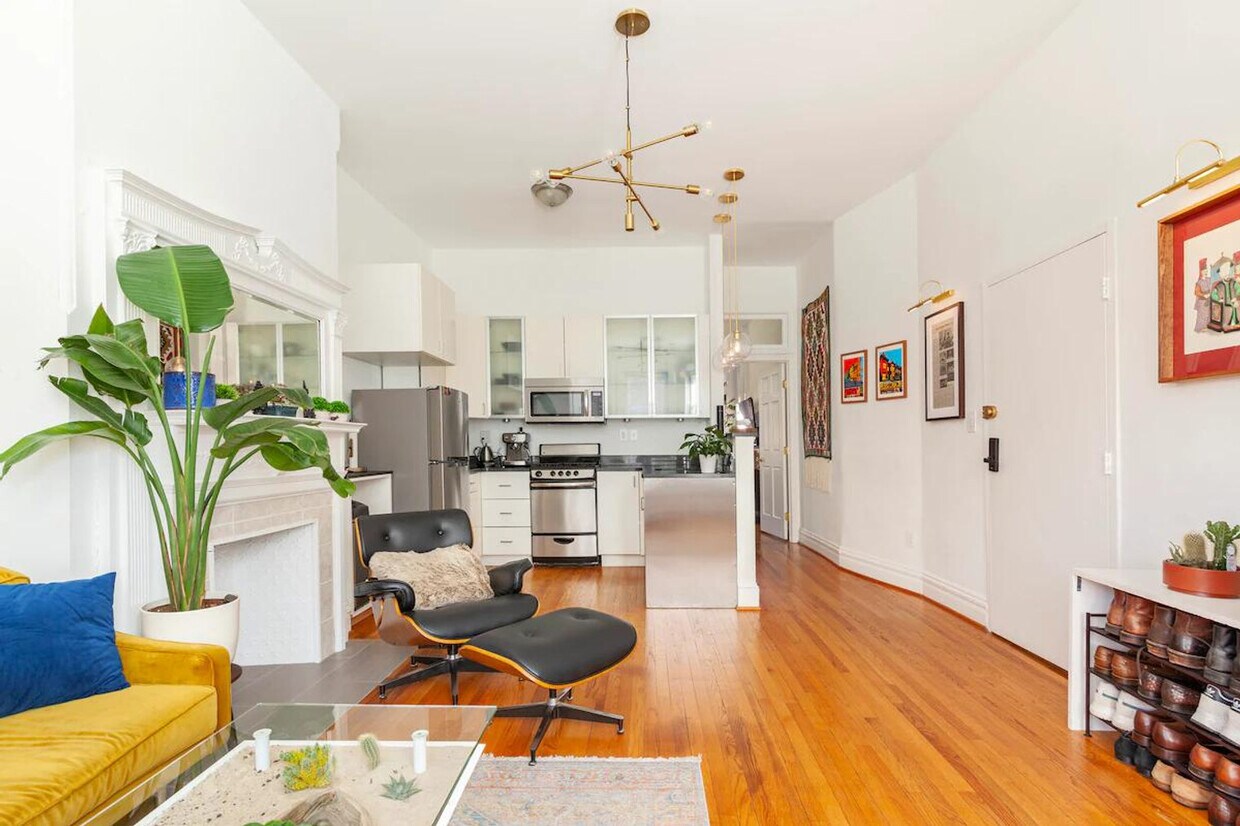 Foto principal - 1709 New Hampshire Ave NW