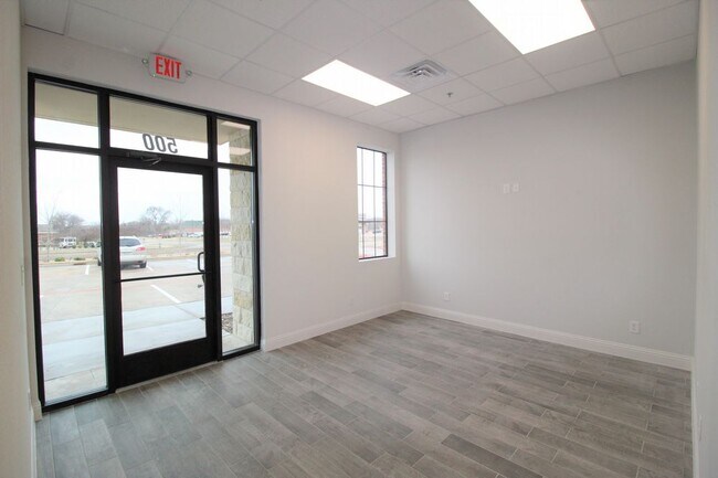 Building Photo - 780 SF Brand New Office Space in Murphy Texas