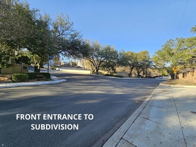 Building Photo - 7 Donore Square