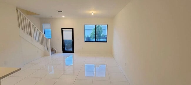 Building Photo - 8311 NW 49th St