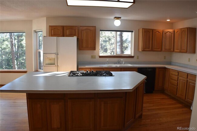 Foto del edificio - 14540 Rosholt Loop