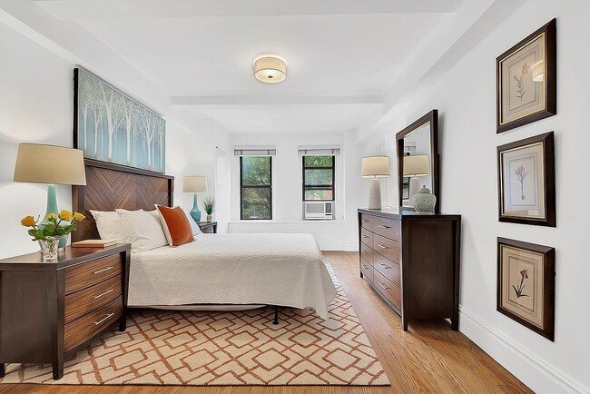 Building Photo - 35 W 92nd St