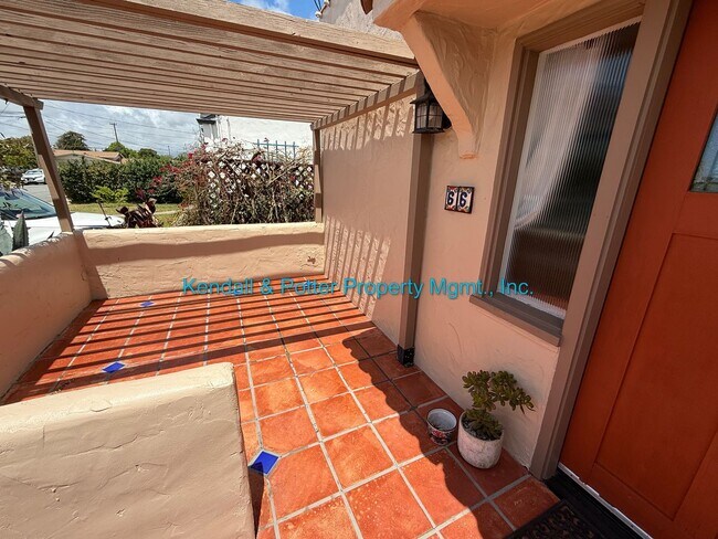 Foto del edificio - Quiet & Updated Watsonville Charmer 2 plus BR/1BA