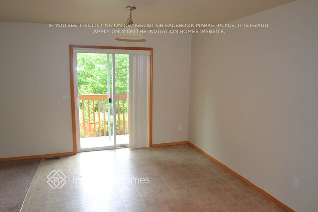 Foto del edificio - 2729 74th Dr NE