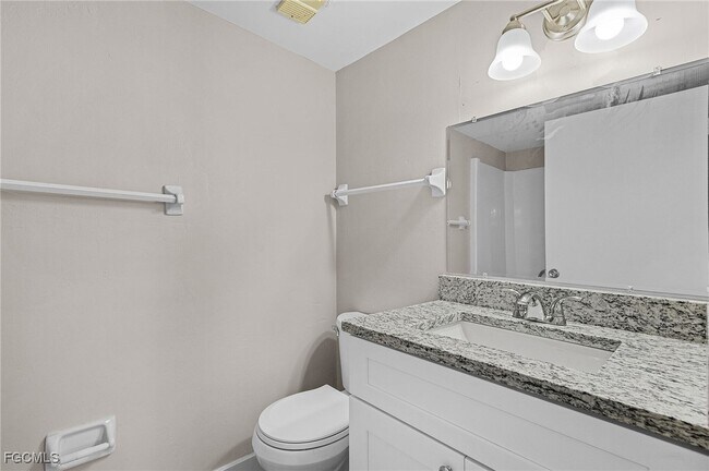 Foto del edificio - 1915 Maravilla Ave