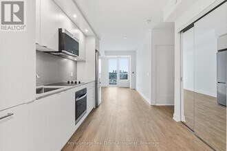 Building Photo - 60 Central Park Roadway