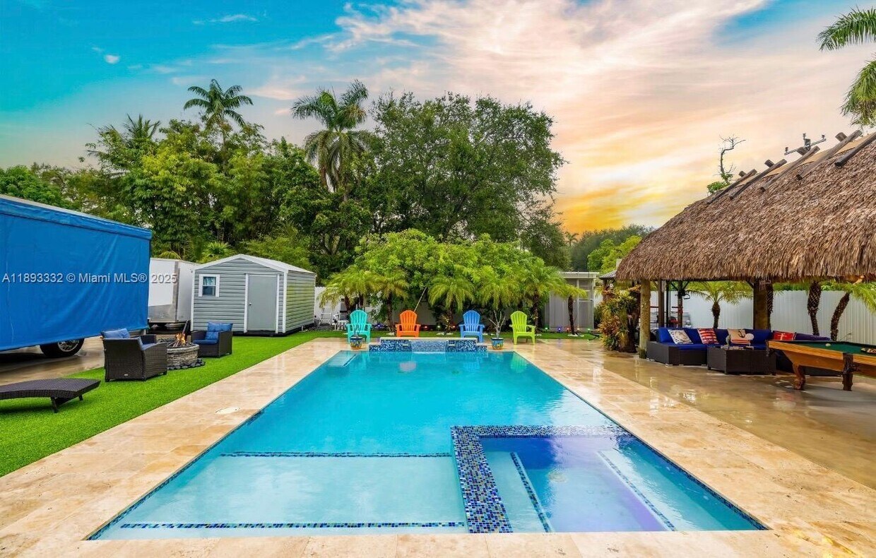 Foto principal - 348 Minola Dr