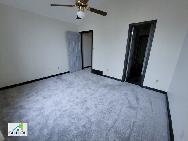Building Photo - 1720 Beaver Trail Dr