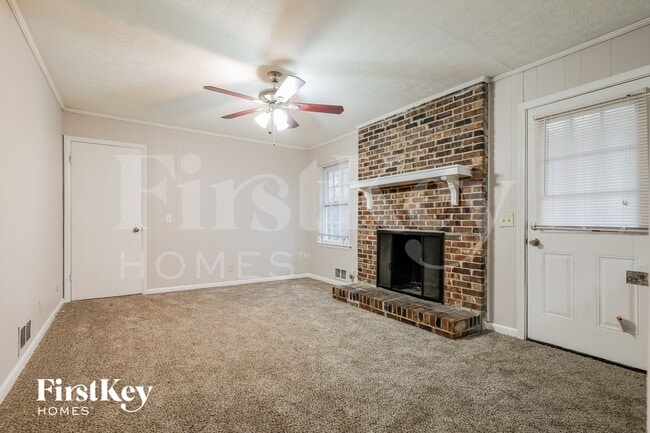 Building Photo - 1314 White Oak Ct SE