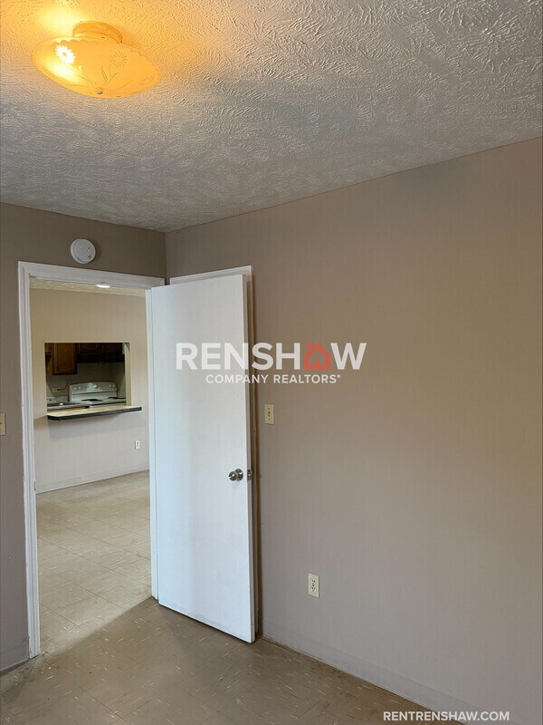 Foto del edificio - 118 Rosewood Cir