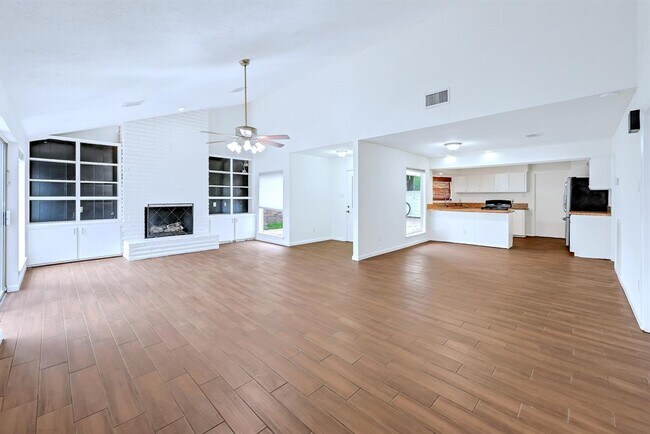 Foto del edificio - 20031 Sunny Shores Dr