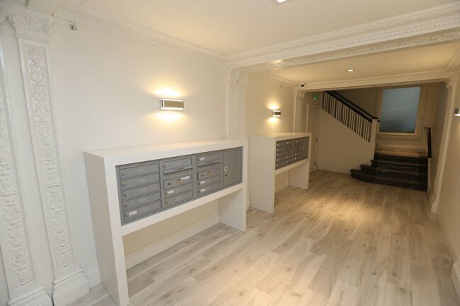 Building Photo - 3256 21st Street 404