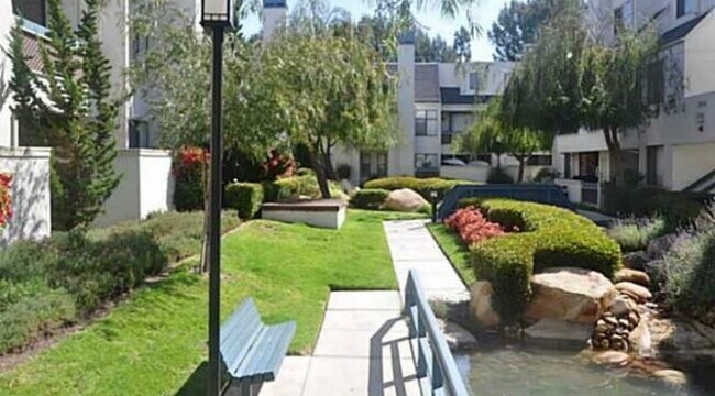 Foto del edificio - 2210 River Run Dr