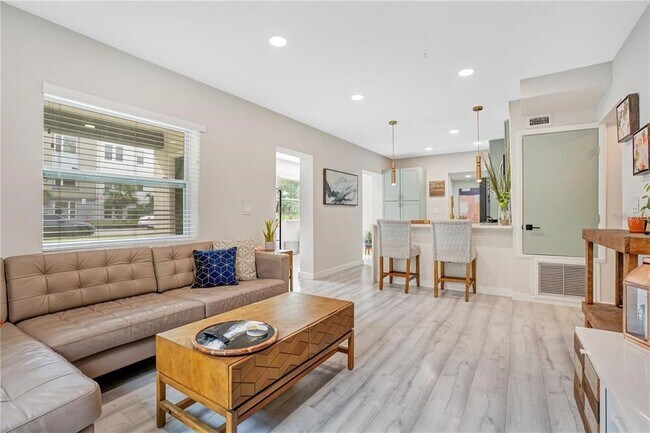 Foto del edificio - 1891 Oglesby Ave