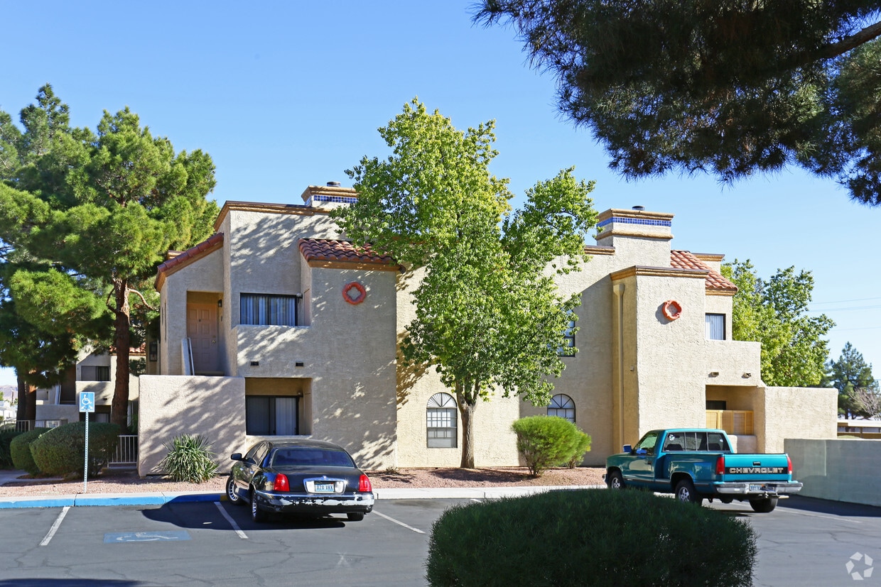 Pacific Harbors At Stonegate Apartments in Las Vegas, NV