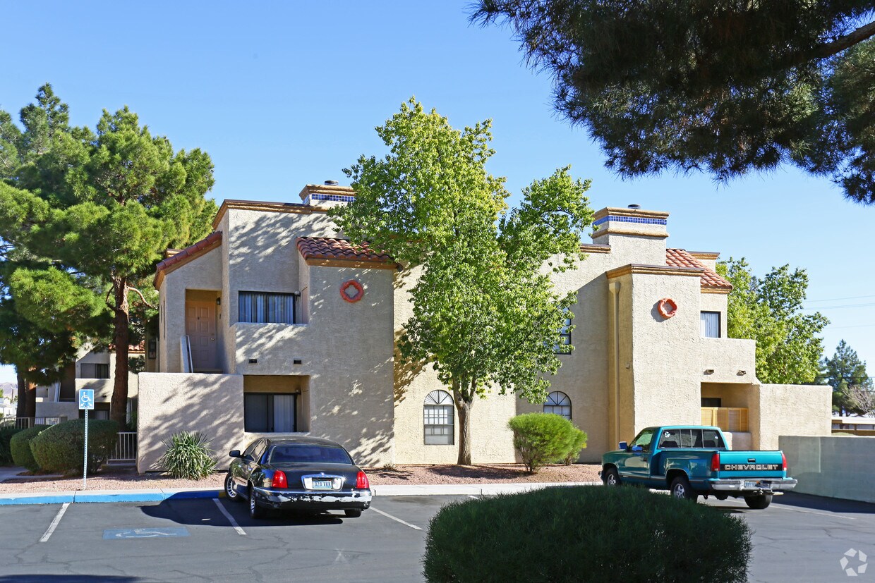 Pacific Harbors At Stonegate Apartments in Las Vegas, NV