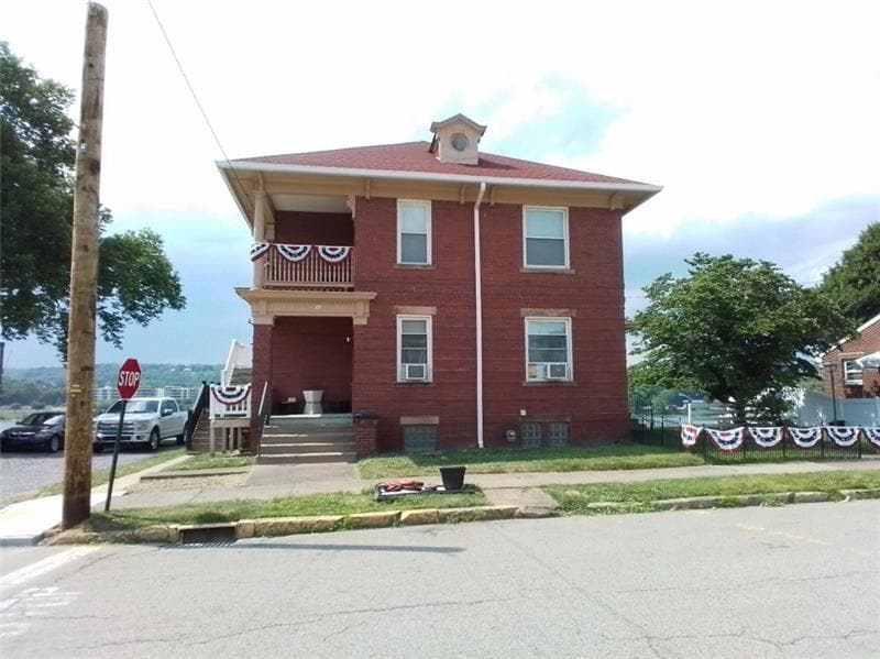 501 Atlantic Ave, Monaca, PA 15061 House Rental in Monaca, PA
