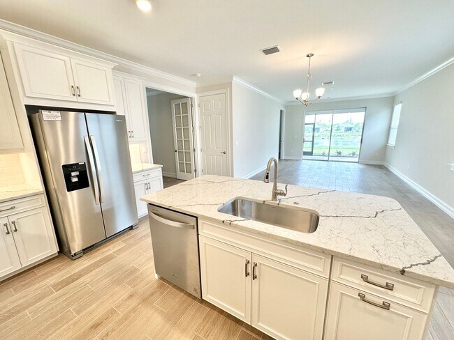 Foto del edificio - ** SEASONS AT BONITA ** 3 BED / 2 BATH - N...