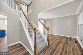 Building Photo - 1045 Fallbrook Ln