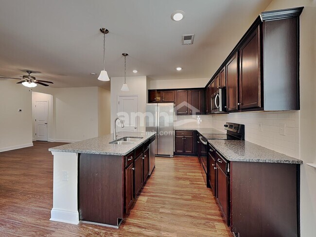 Foto del edificio - 2486 Napa Valley Dr