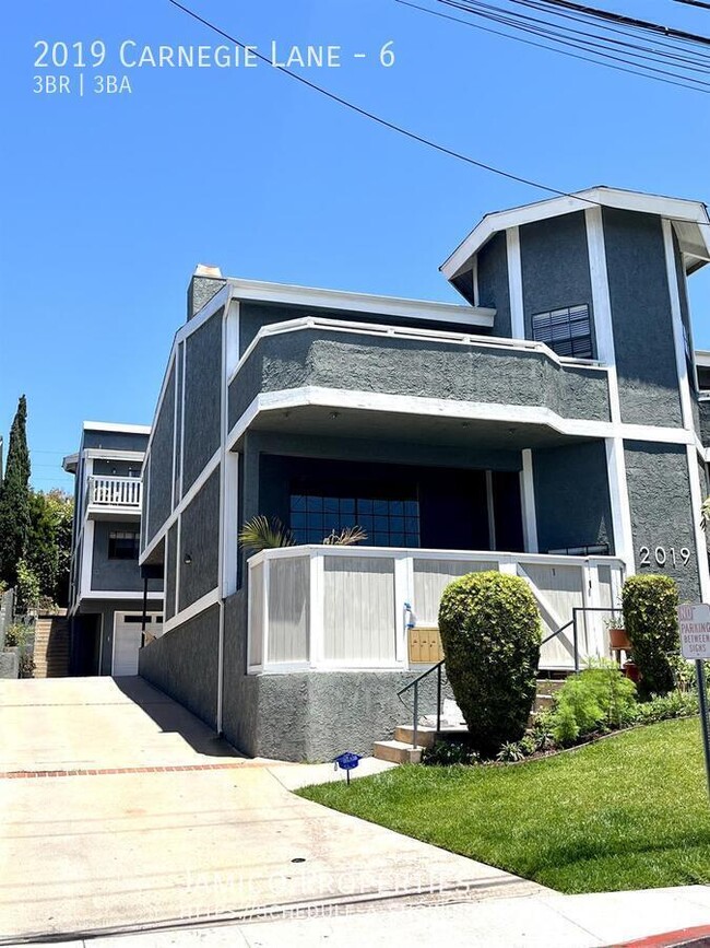 Building Photo - 2019 Carnegie Ln