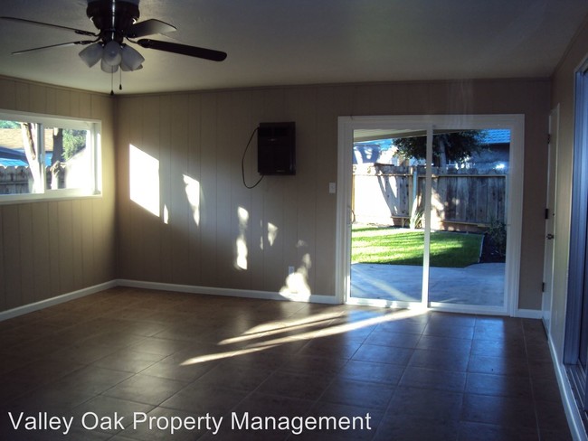 Building Photo - 3 br, 2 bath House - 1208 David Court