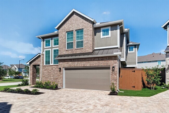Building Photo - 24011 Breezy Bank Trl