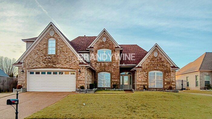 Primary Photo - New Year, New Home! 4BED 3BATH Your Key to...
