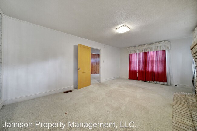 Foto del edificio - 2 br, 1.5 bath House - 726 Orphanage Rd