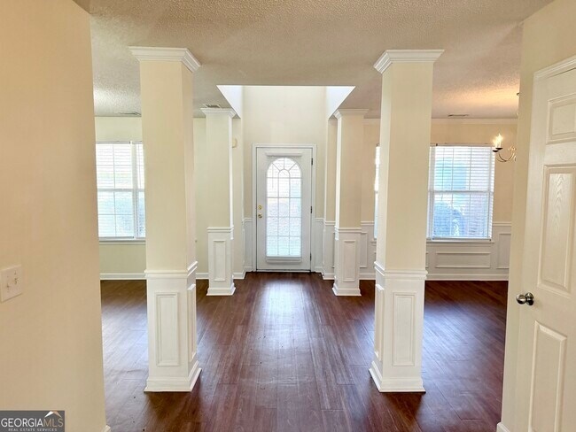 Building Photo - 1980 Sawgrass Dr