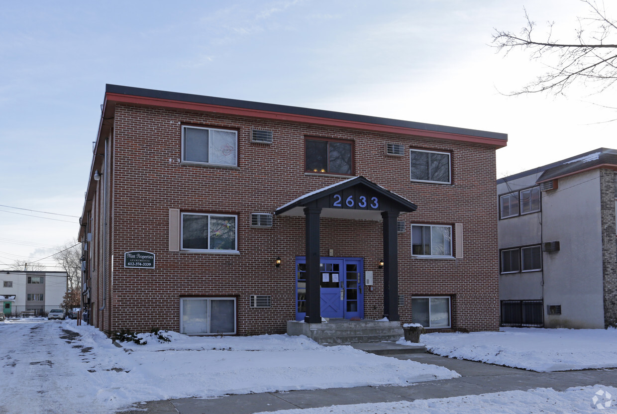 Building Photo - 2633 Pleasant Ave