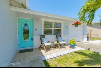 Building Photo - 537 Trend Rd