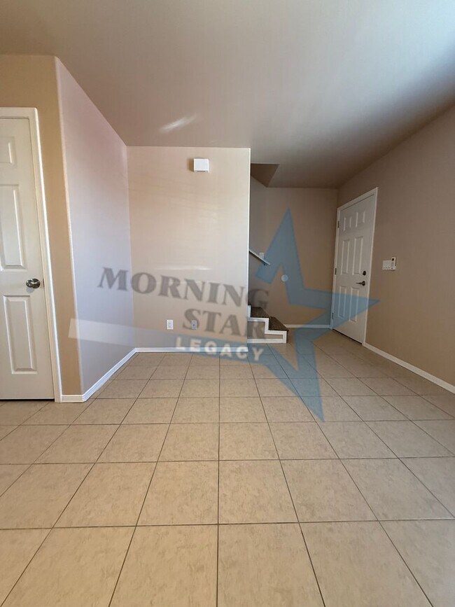 Foto del edificio - Townhome in Great Location!