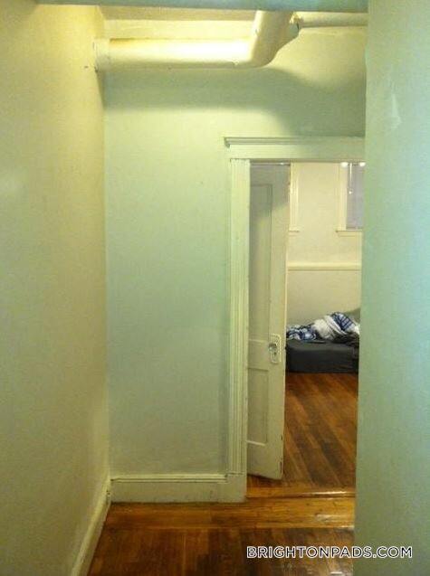 Building Photo - 32 Sidlaw Rd