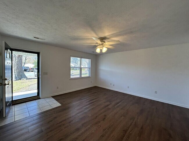 Foto del edificio - 200 Henry St