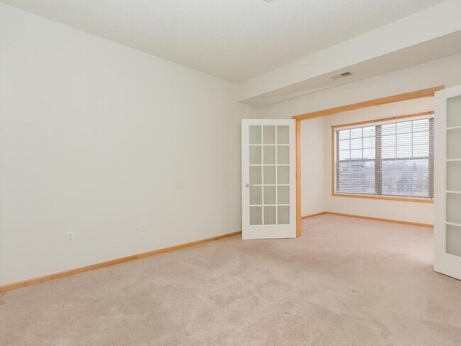 Foto del edificio - 3600 Wooddale Ave S