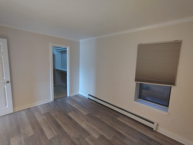 Building Photo - 422 1/2 Prospectors Point