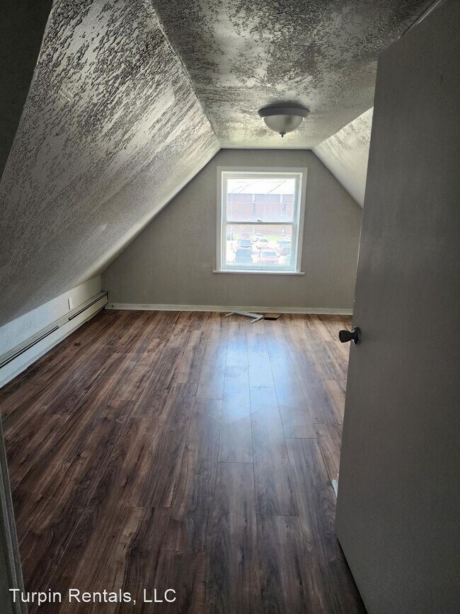 Building Photo - 3 br, 1 bath House - 1706 N North St