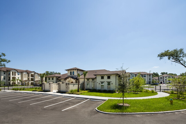 Building Photo - The Pines Apartments