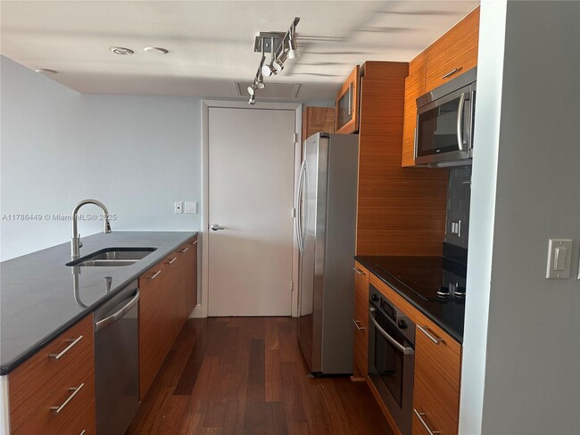 Foto del edificio - 50 Biscayne Blvd