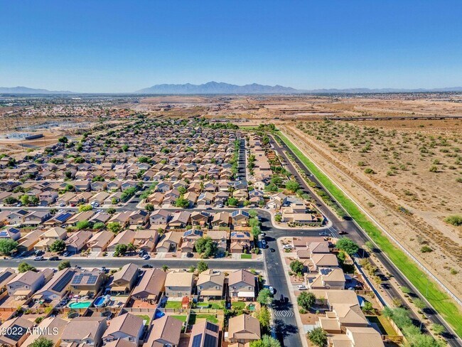 Foto del edificio - 11645 W Mountain View Rd
