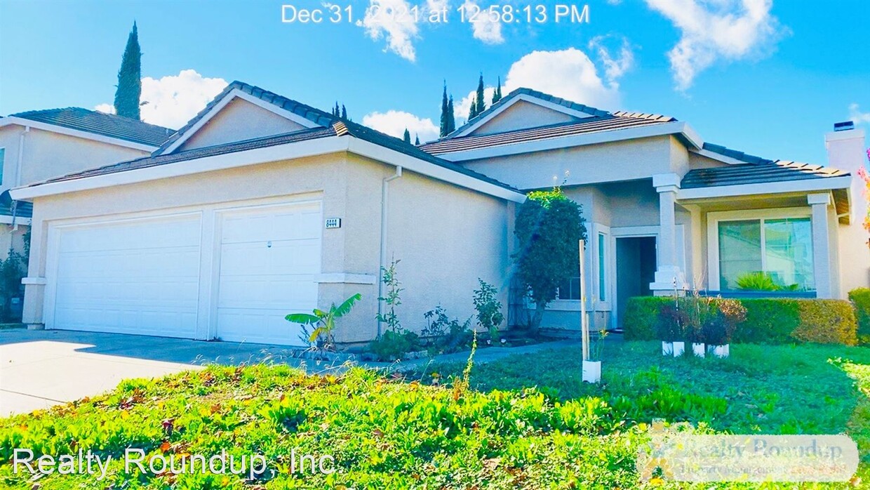 Primary Photo - 3 br, 2 bath House - 8444 Water Poppy Way