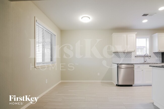 Foto del edificio - 2313 March Ln