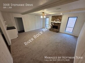 Building Photo - 3008 Stephanie Dr